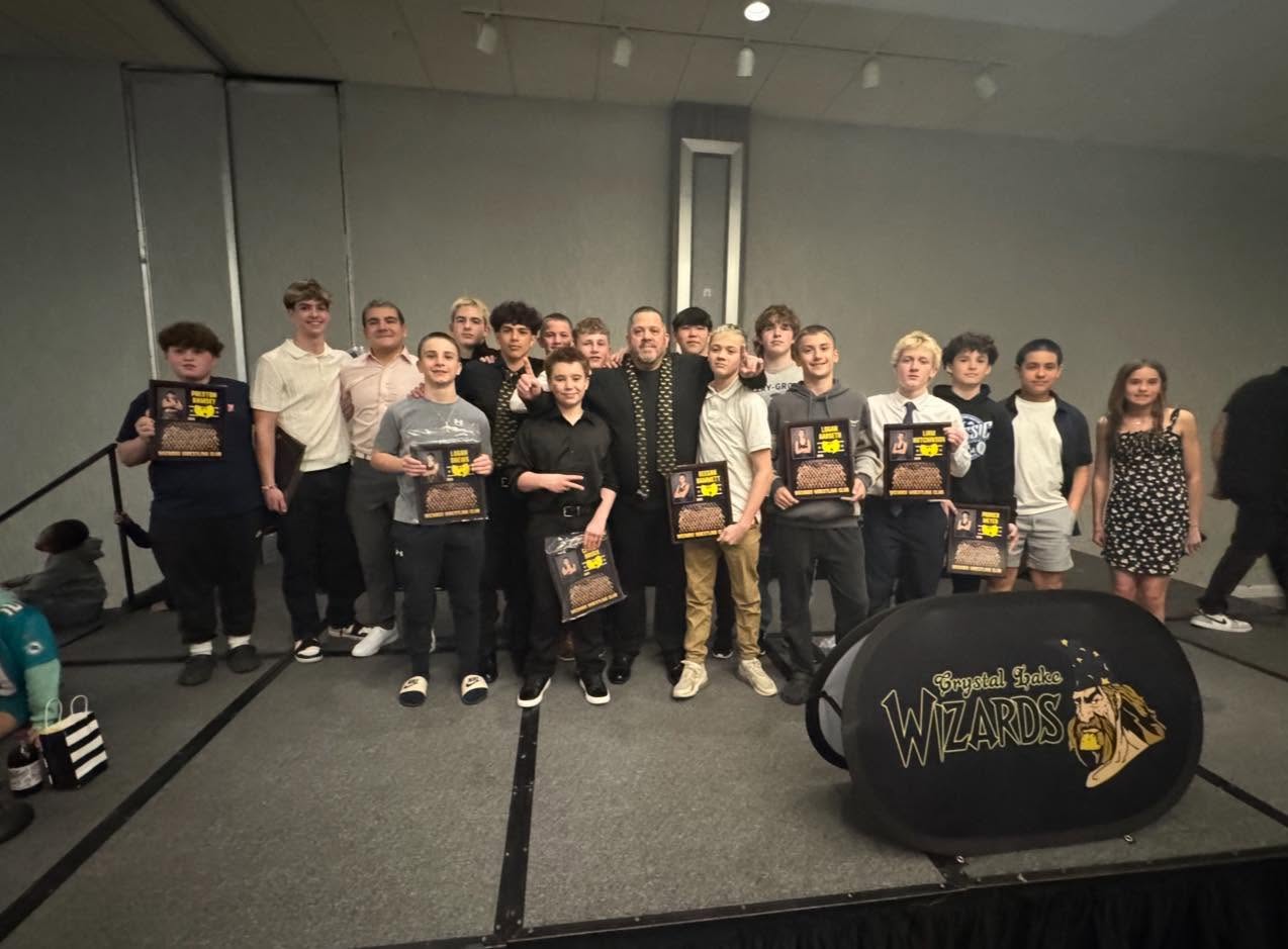 Coach Tony Fontanetta with Wizards wrestlers at the club banquet